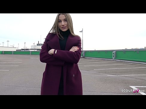❤️ 德国侦察员是一个梦想触摸斯蒂尔,停车场告诉和性感的钱 ❤️❌ Beautiful porn